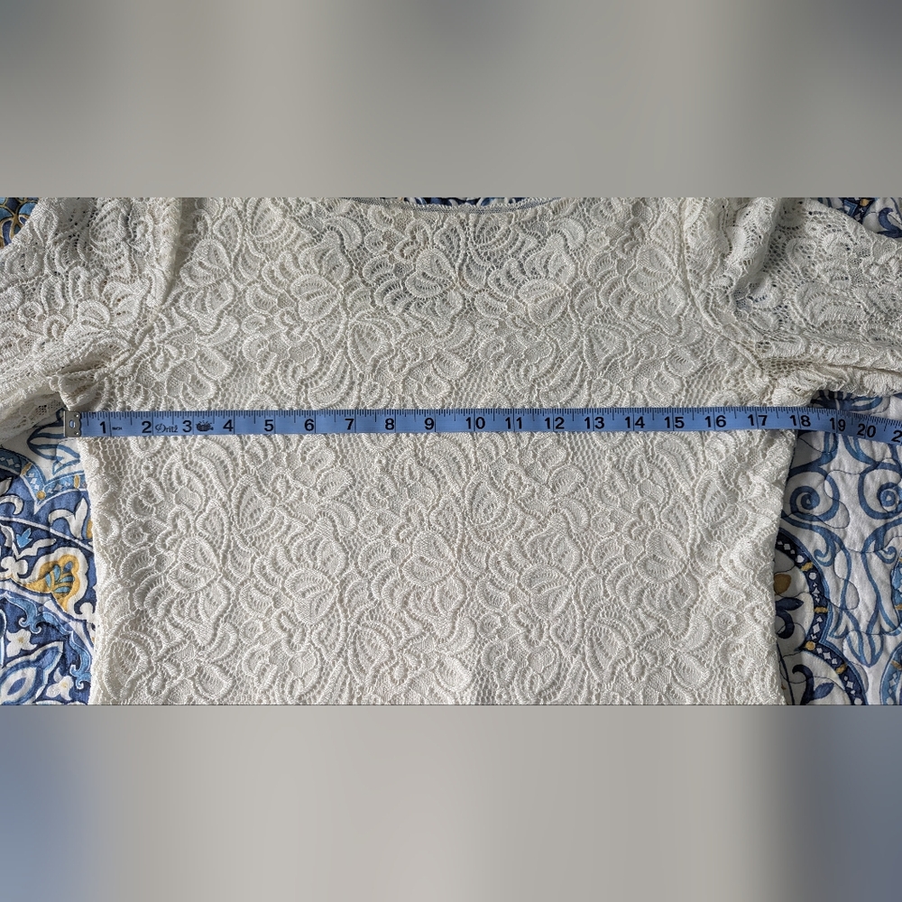 WHBM Long-Sleeve Reversible Ivory Lace Top (S) - Picture 6 of 8
